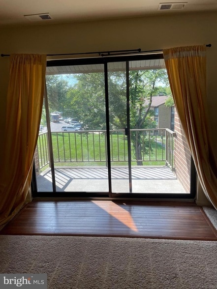 Photo - 6021 Majors Ln Unit 5