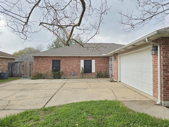 Photo - 1335 Willersley Ln