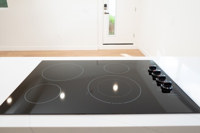 Photo - 4124 W Ave 42 Unidad 4122 W Ave 42