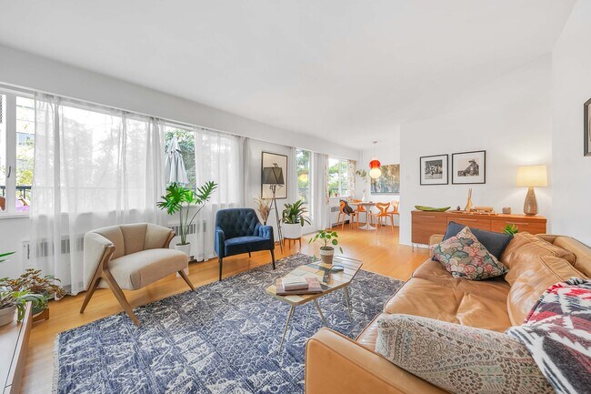 Photo - 1925 Nelson St. Unit 300