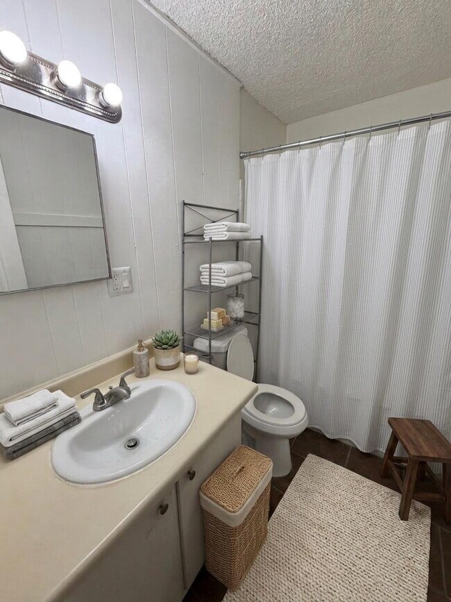 Photo - 3 Bed 2 Bath in Midwest City