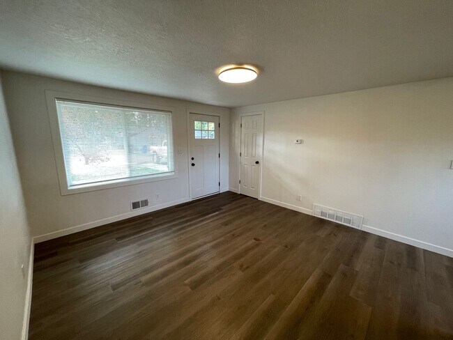 Photo - GARR01 Unidad 411 EASTFIELD DR.