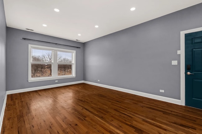 Photo - 1323 W Lawrence Ave Unit 2