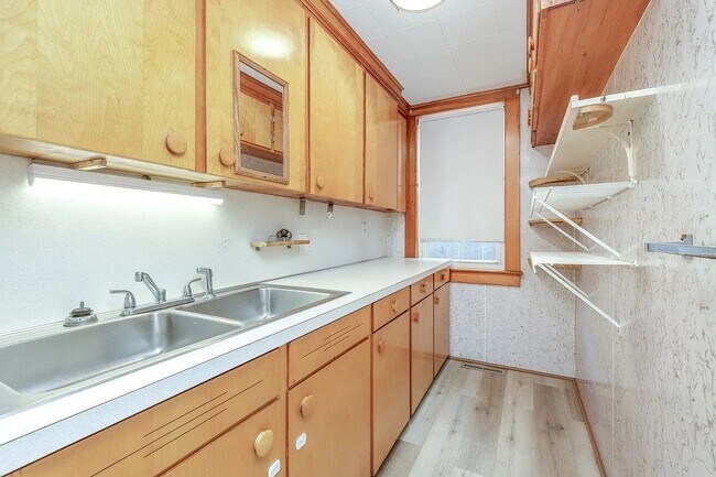 Photo - 86-88-88 Tolles St Unit 86