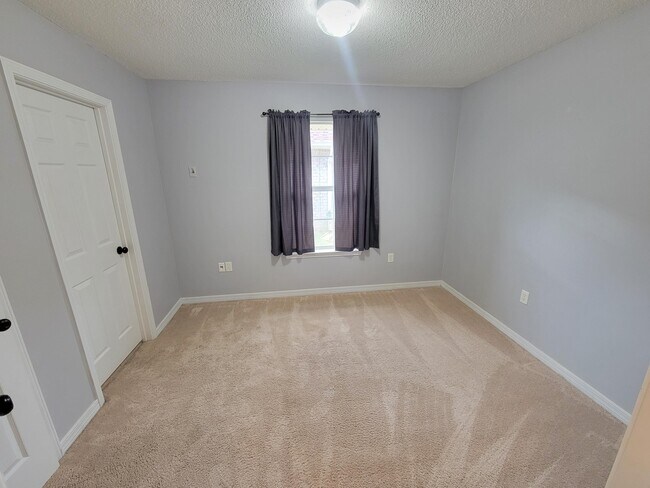 Photo - 9780 Parker Lake Cir