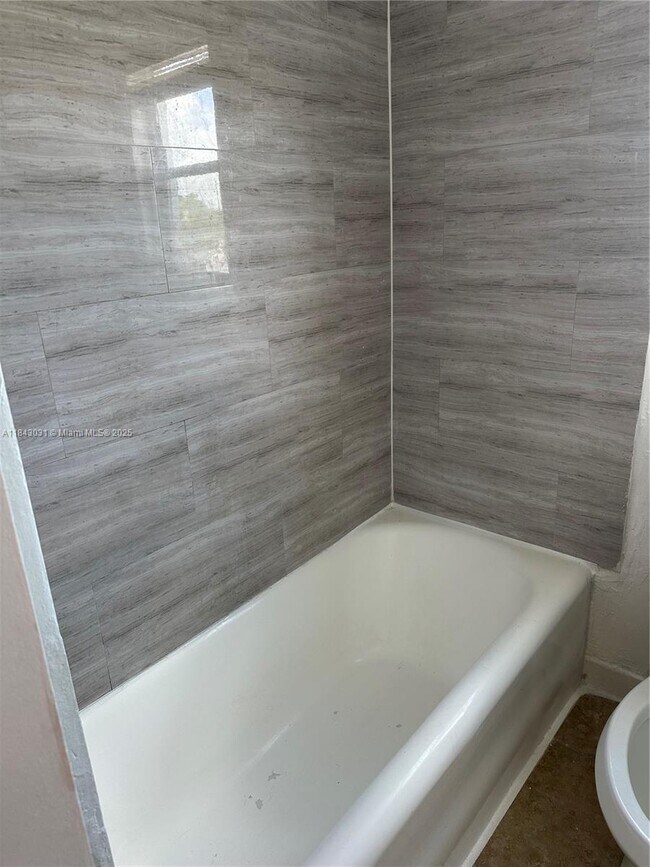 Photo - 4701 SW 8th St Unit 8