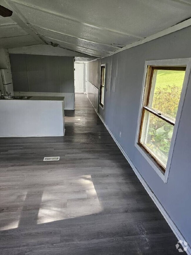 Building Photo - 435 Parsons Rd Rental