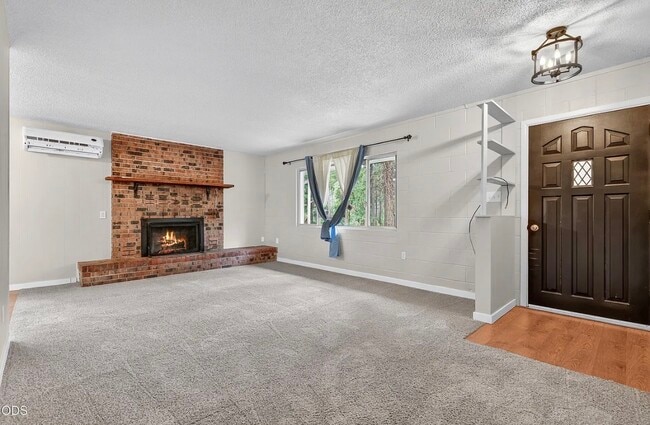 981 Upper Applegate Rd