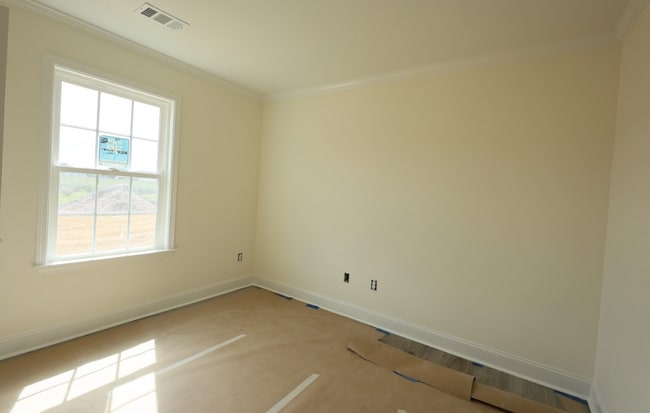 Photo - 128 Enclave Ct