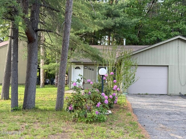Photo - 145 Thimbleberry Rd