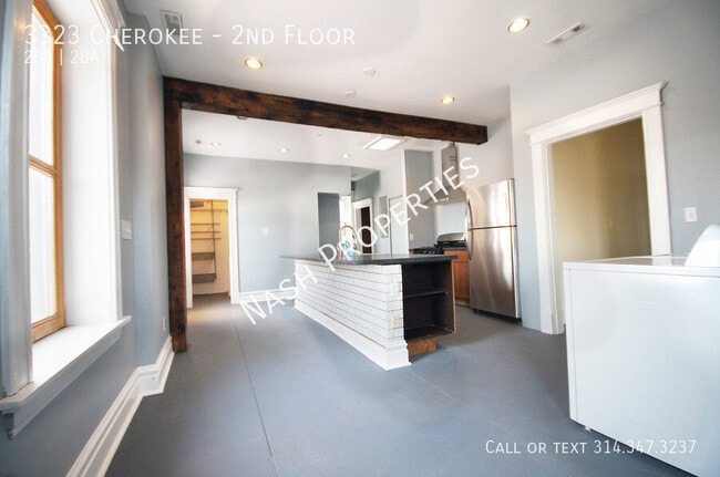 Building Photo - 3323 Cherokee-2nd Floor Unit 2nd Floor