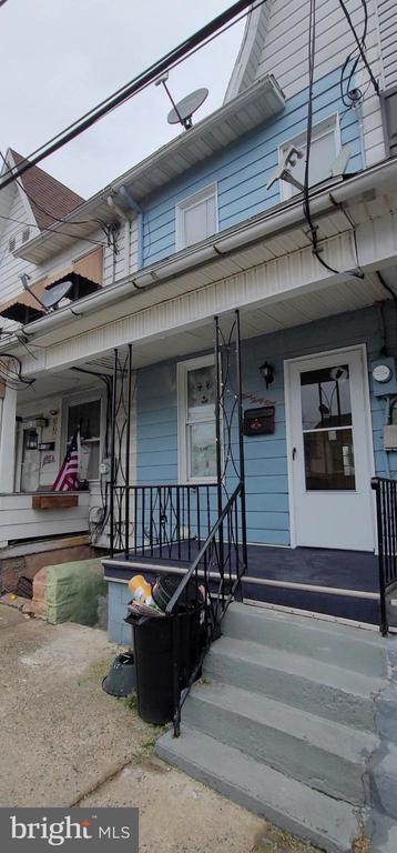 Photo - 939 W Pine St