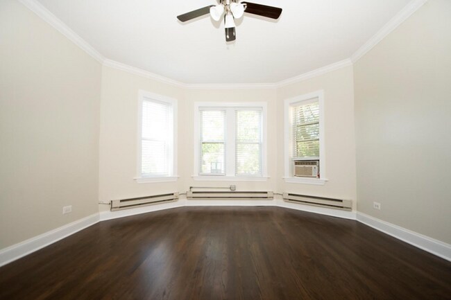 Photo - 3816 N Greenview Ave Unidad 1W