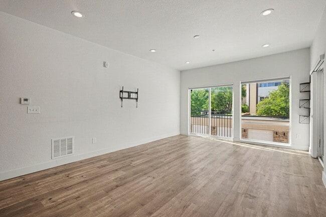Photo - 14936 E Hampden Ave