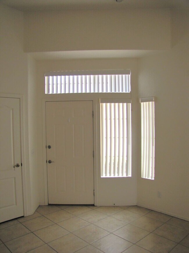 Photo - 2BR/2BA/2CG, 1437 sq.ft. rental w/ community pool in Sierra Springs subdivision in Sierra Vista, AZ