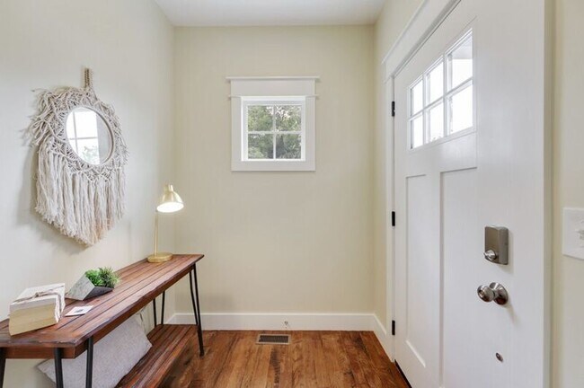 Photo - 1332 Lischey Ave