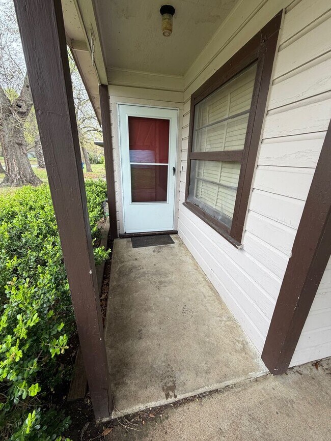 Photo - 3019 W Collin St.