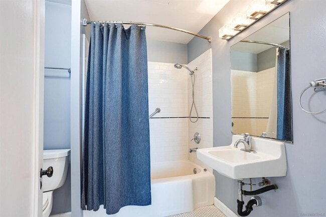 Photo - 702 Ash St Unit 1000