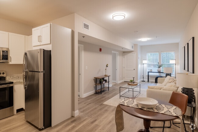 2BD, 2BA - 825SF - Canon - Living Room