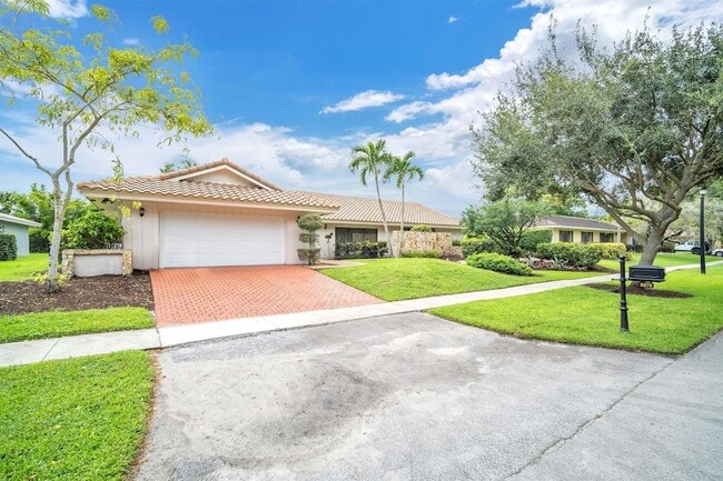 Photo - 6878 Entrada Pl