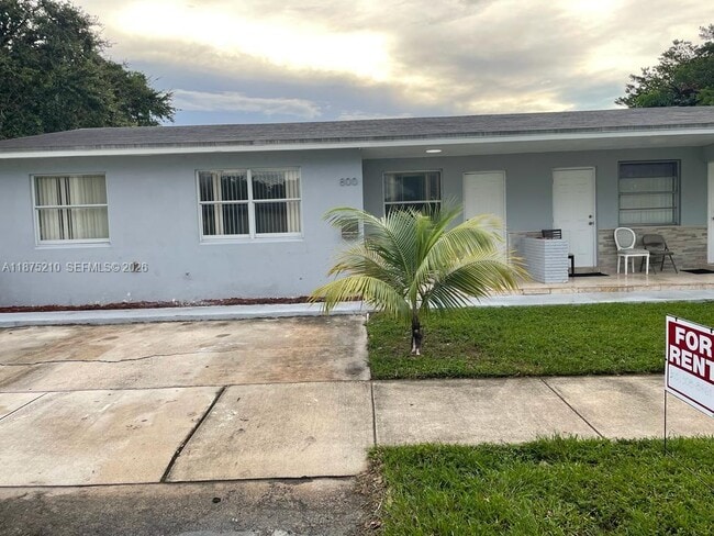 Photo - 800 N 58th Ave Unit 2