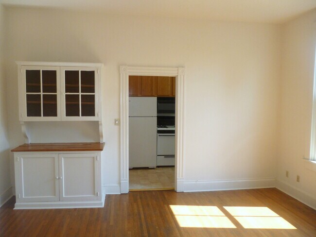 1107 Wertland St Unit 1