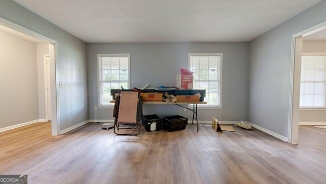 Photo - 1001 Darling Ave