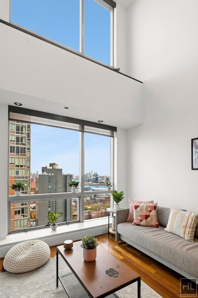 Photo - Furnished 2bed/2bath Penthouse w/Views Unit PH3002