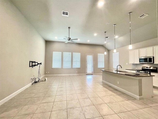 Photo - 6405 Coalinga Ln