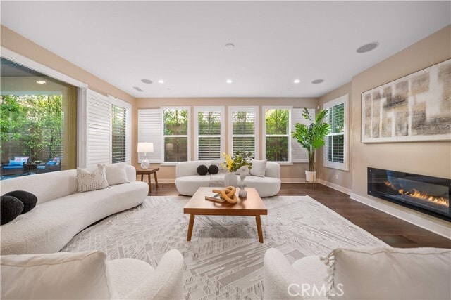 Building Photo - 74 Gainsboro