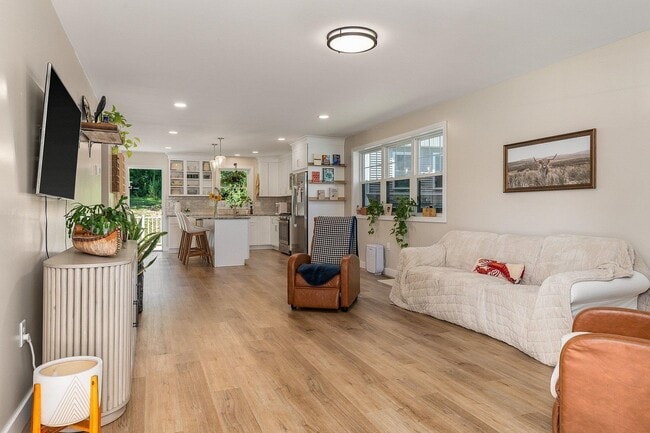 Photo - 30 Copley Dr