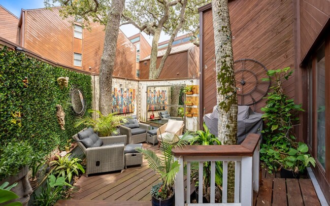 Photo - Chalet by the Sea SHORT OR LONG TERM RENTAL