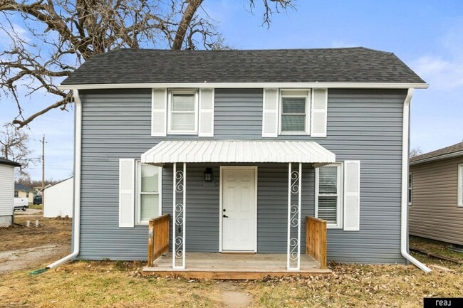 Building Photo - Charming 3-Bedroom Home with Spacious Layout