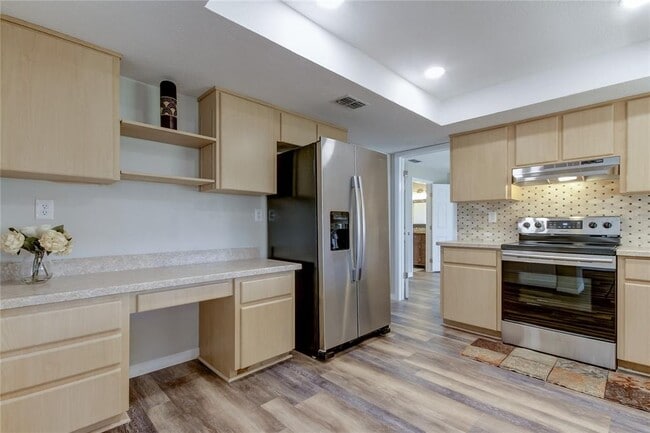 Photo - 7926 Foxwood Dr