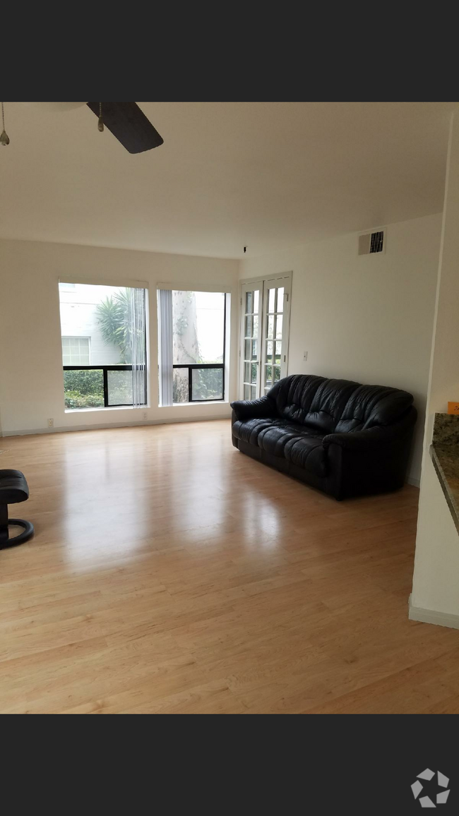 Building Photo - 1640 10th Ave Unit 205 Rental