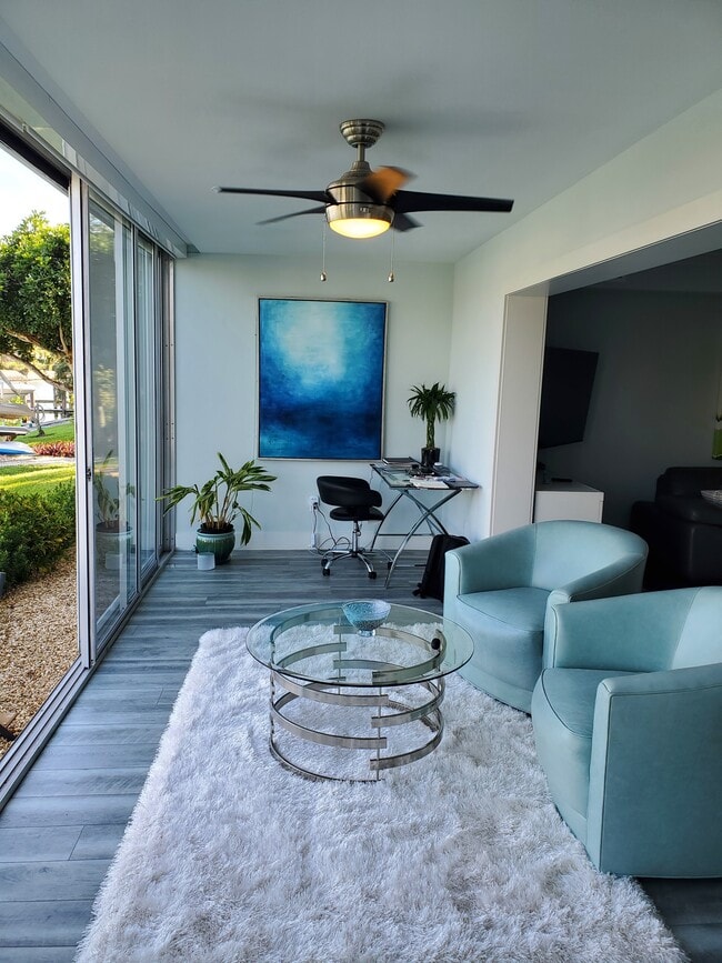 Photo - 1910 Gulf Shore Blvd N Unidad Ambassador Club #108