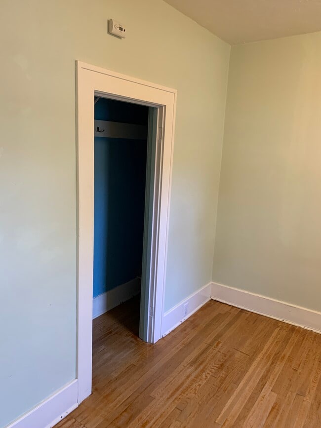 Bedroom (closet) - 816 5th Ave
