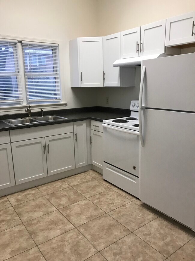 Photo - 1431 E 1st St Unidad B