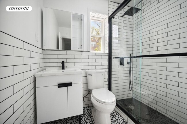 Photo - 224 W 252nd St