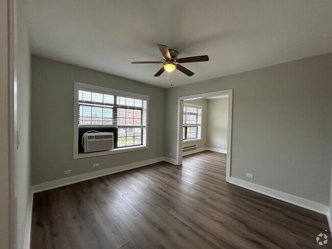 Building Photo - 725 Saint Johns Ave Rental