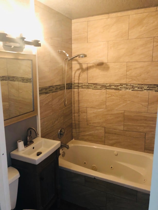 Photo - 3 NW 26th St