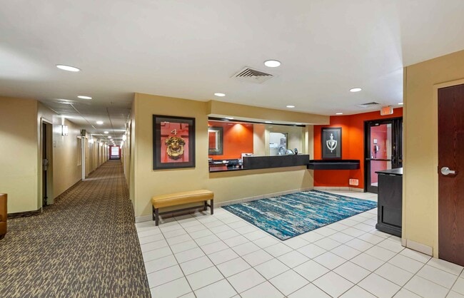 Furnished Studio-Oklahoma City - NW Expressway