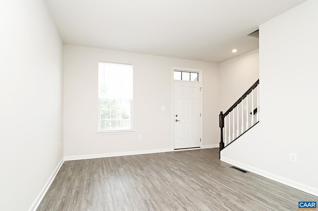 Photo - 2083 Elm Tree Ct