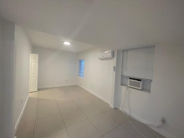 Photo - 919 2nd St Unit 3