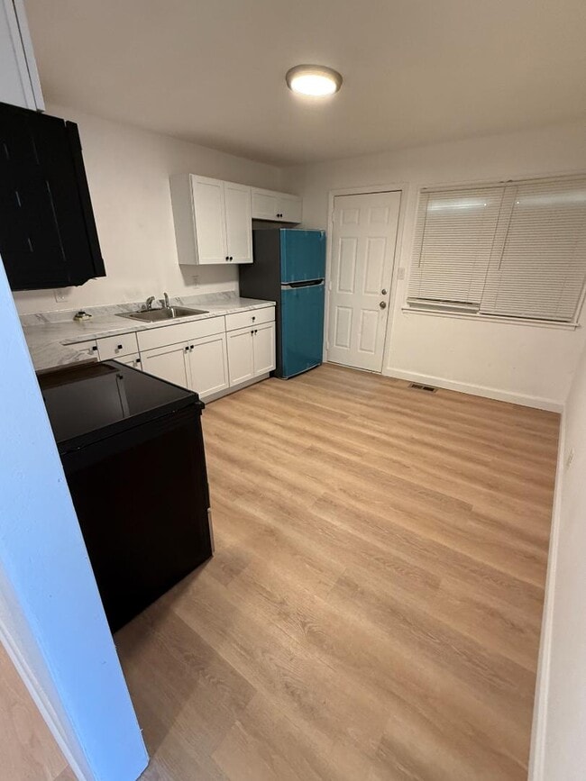 Photo - 2607 N Madison Ave