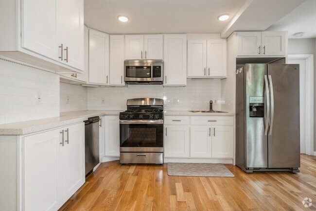 Building Photo - 370 5th St Unit 2 Rental