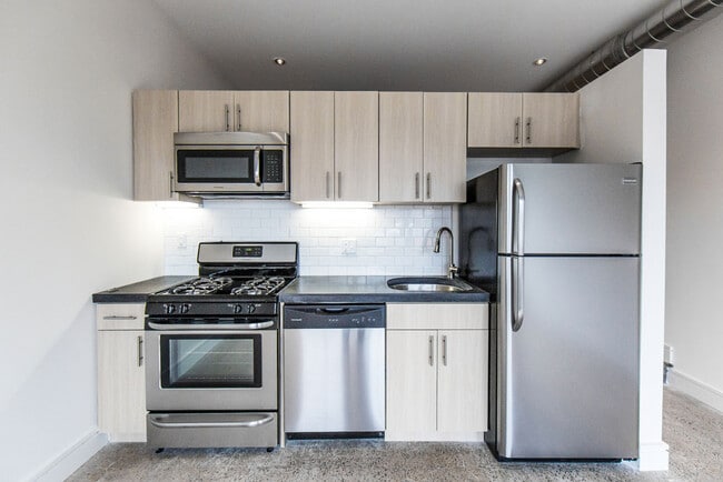 Photo - 19th and Fairmount