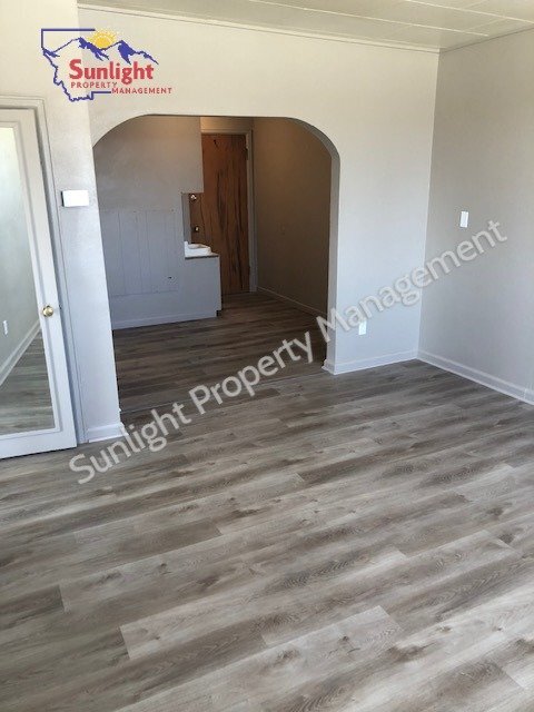 Photo - "Cozy 1-Bedroom Gem in Laurel's Heart - Perfect for Comfortable Living!"