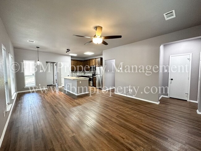 Photo - 427 Jannie St Unit A