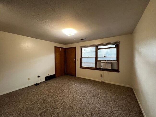 Photo - $875 | 1 Bedroom, 1 Bathroom Apartment | C...